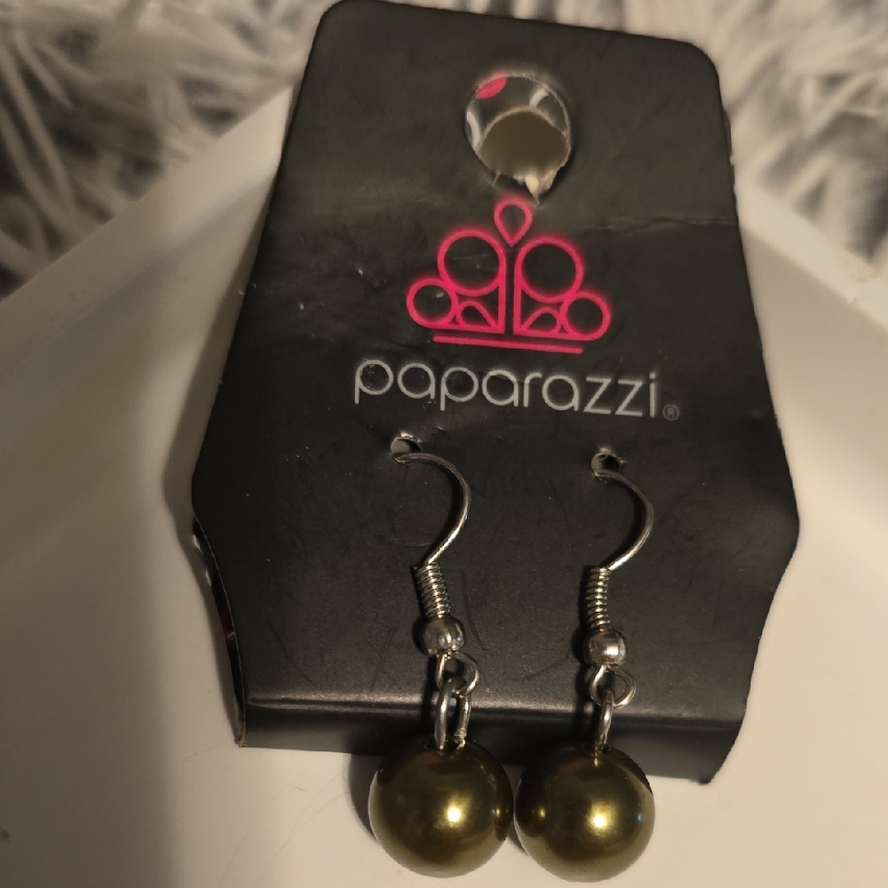 Paparazzi Gold Sphere Earrings